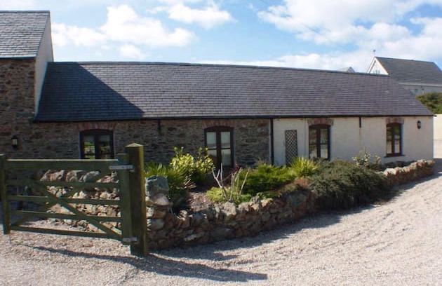 Rhydwyn Cabin | Stable Cottage, Tanybryn Church Bay