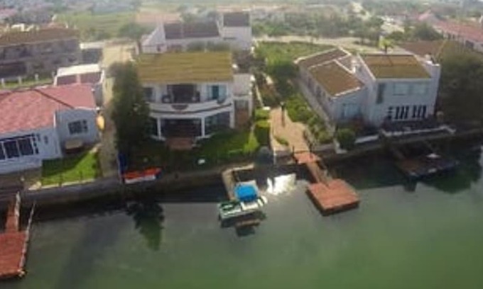 Port Owen Apartment | Wonderzee self catering waterfront penthouse