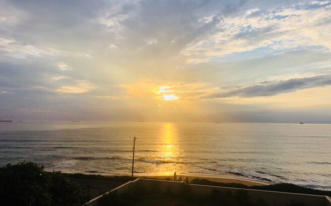 Selection Beach Apartment | The White House - Umdloti Beachfront