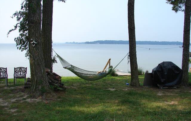Reedville Bed & Breakfast | The Sister's Room at GrandView B&B