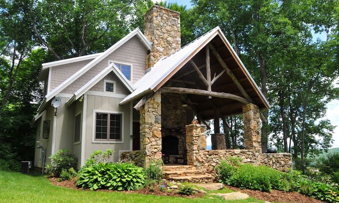 Lansing Other | Granny Mandy Cottage at Windfall Farm