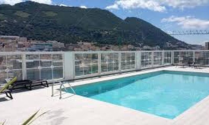 Gibraltar Apartment | Gibraltar 1 Bed, Roof Top Pool in finance district