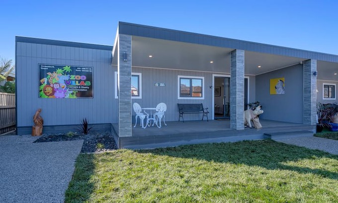 Wynyard Apartment | Villa Zebra - Wynyard / Burnie- Zoo Villas