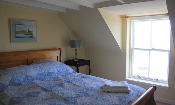 Banff Cabin | Soundwaves Cottage on the sea wall.