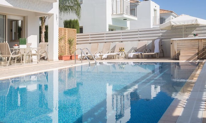 Pernera House | Cyprus In The Sun Palm Villas 5 Gold