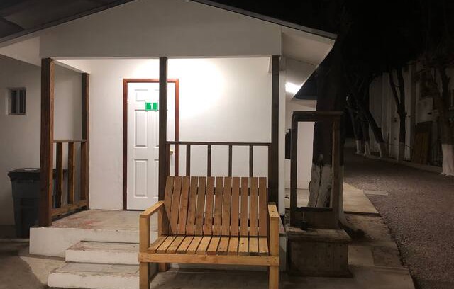 Tijuana Hotel | Motel del Bosque 1 -1/2