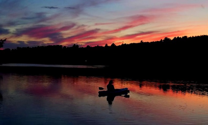 Dexter Cabin | Echo Lake Lodges - Life on the Lake
