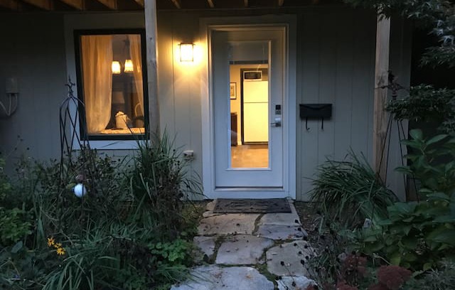 Narragansett Pier House | Narragansett Beach Hideaway!