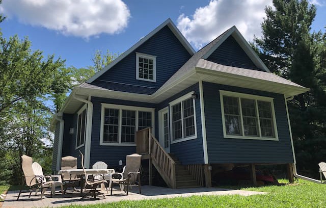 Prairie Du Chien Cabin | Modern Cottage on the Mississippi River
