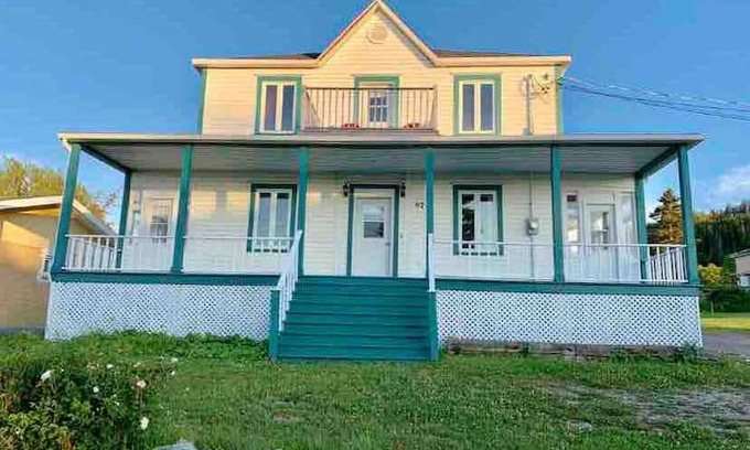 Riviere-au-Renard House | Chambre privé au gîte du Renard