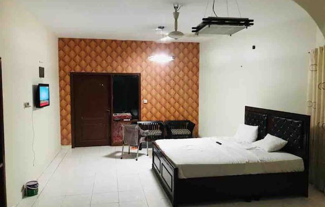 D.H.A. House | Defence Authority Club by walk