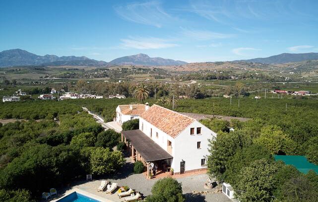 Pizarra Bed & Breakfast | B&B Finca-Limón Andalusien