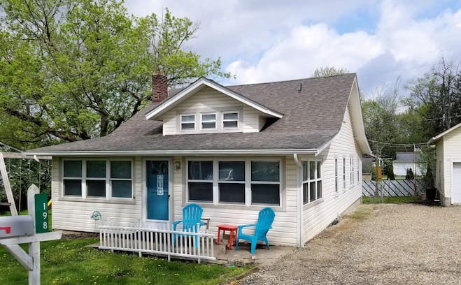 Chippewa Lake Cabin | Brookshore Cottage Sleeps 12 at Chippewa Lake