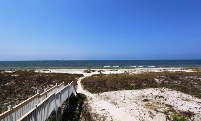 Port St. Joe Apartment | Rare One Bedroom, Gulf Front, St Joe Beach ~ Discovery