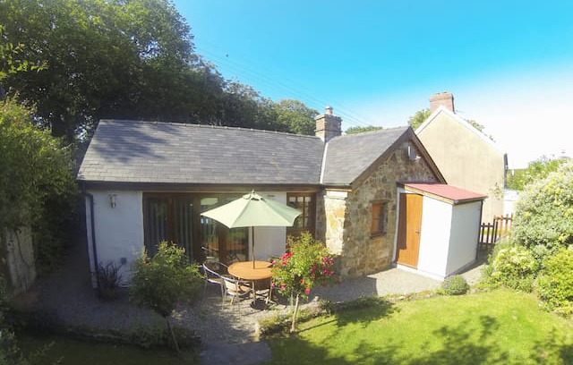 Haverfordwest Cabin | Bwthyn Graig (Rock Cottage) Llanrhian nr Porthgain