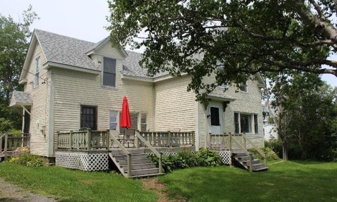 Lubec House | Raven Cottage by the sea