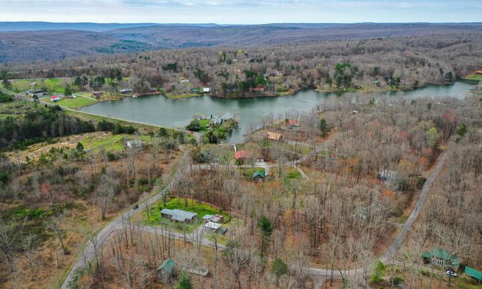 Dunlap Cabin | The Lake House on Fredonia