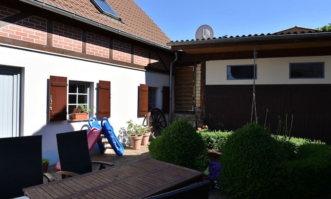 Hohlstedt Apartment | Sonnenhof - Ferienwohnung zwischen Jena und Weimar