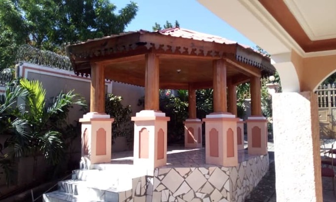 Jeremie House | La Maison des Retrouvailles