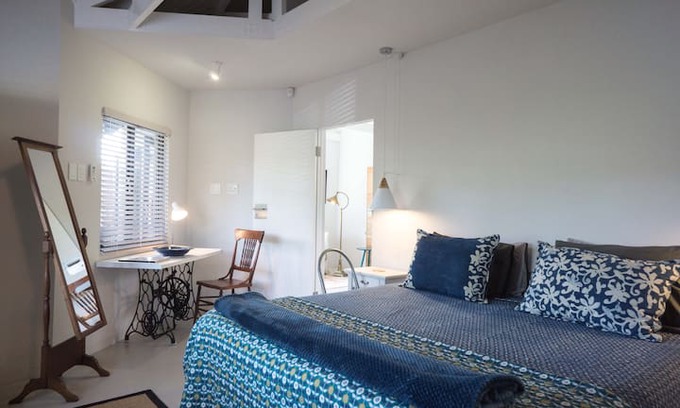 Kloof Apartment | Tamarind Self Catering Apartment