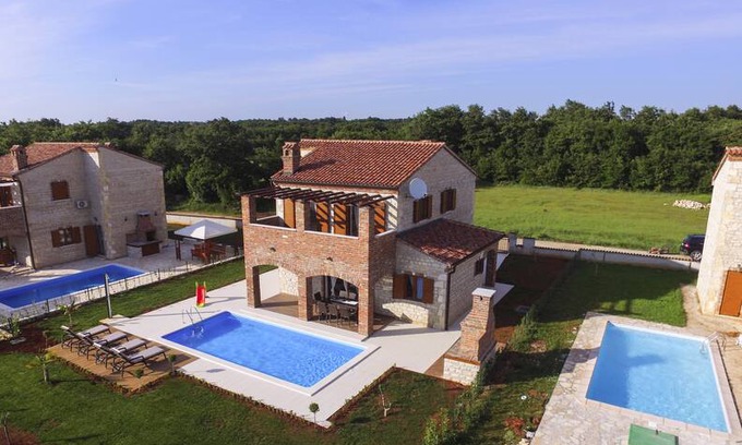 Butkovici Villa | VILLA HARMONY IN PARADIZ