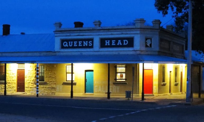 Wilcannia Bed & Breakfast | Queens Head Wilcannia whole hotel! (pub)