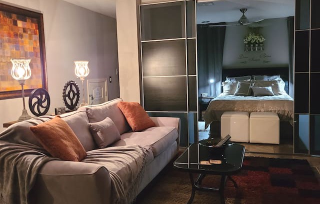 Buford House | Trendy & private Lake Lanier Retreat.