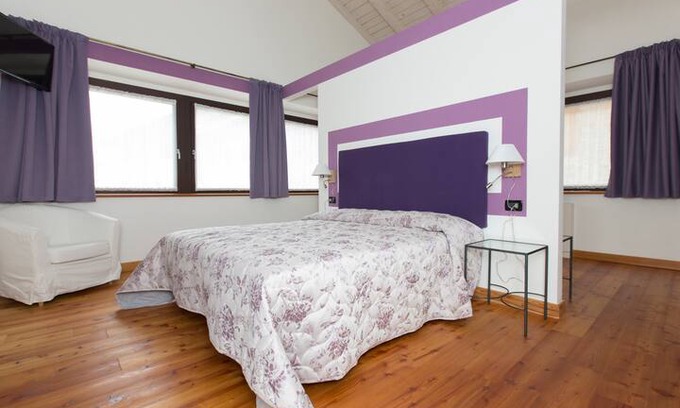 Fiave Bed & Breakfast | B&B Alena _ Room Amethyst