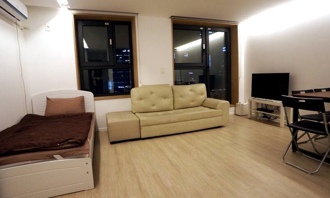 Seongnae-dong Apartment | [천호역 도보4분]#4 아산병원/잠실/롯데월드/롯데타워/한강/올림픽공원/강남/편안한 숙박