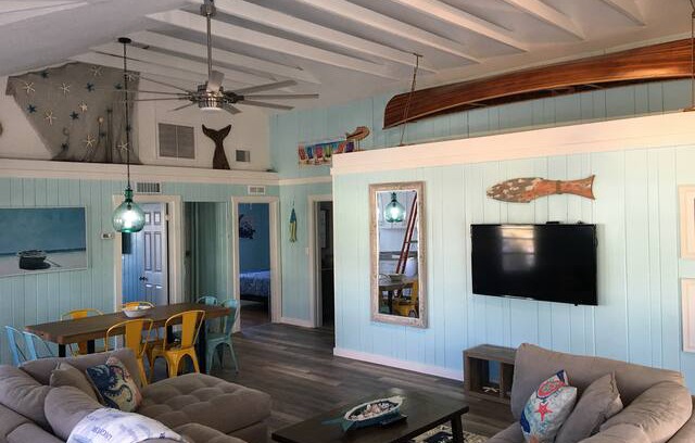Treasure Island Cabin | "Beach Life 3" 3BR Beach Cottage Ti
