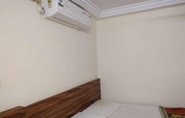 Vijayawada Hotel | Gangotri Residency 3 Bed AC Room, Vijayawada.