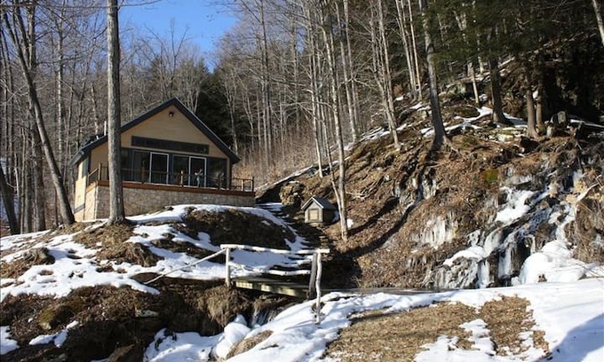 Barnard Cabin | Charming Cabin Overlooking Waterfall and Pond