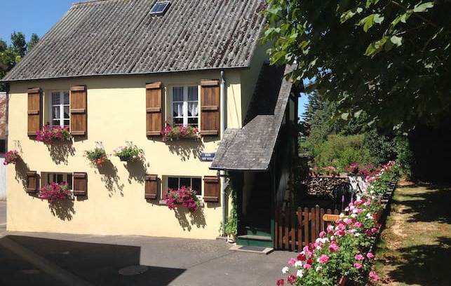 Notre-Dame-du-Touchet Cabin | The Bell's End Cottage in Lower Normandy France