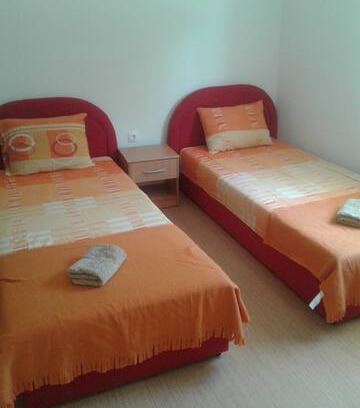 Stolac House | Hostel Vodopad Udruženje Orhideja Stolac