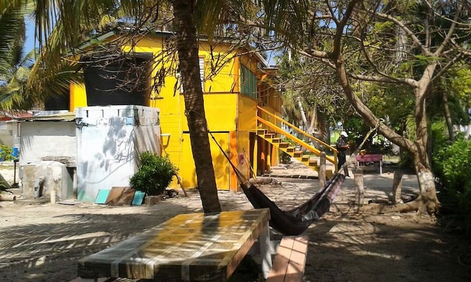 Tobacco Caye Apartment | Gills Cove - Tobacco Caye Room 2