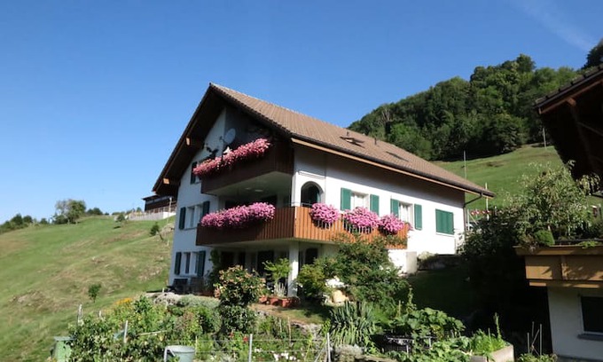 Illgau Apartment | Ferienwohnung Husmatt 6434 Illgau CH