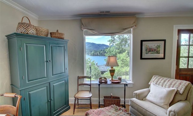 Lake Junaluska Cabin | The Stone Cottage (#1): Postcard Lake & Mtn Views