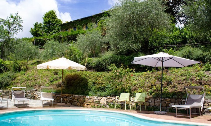 Bagnone Villa | La Bicchieraia villa with pool and fantastic view