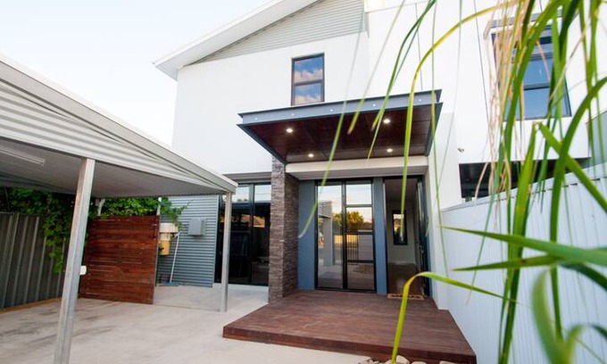 Moama House | RL Apartments 2/3 Simms St