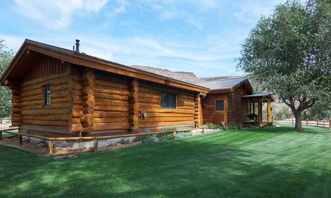 Adrian Other | Owyhee River & Canyonlands Bunk House N