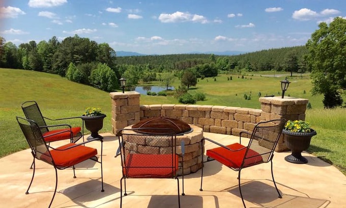 Concord House | Mt View Lodge Near Lynchburg, Liberty University