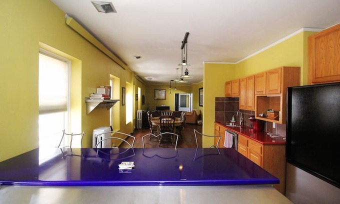 Lamar Apartment | The Loft