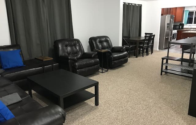 Westland House | Pilot Only Crashpad near DTW Detroit Airport