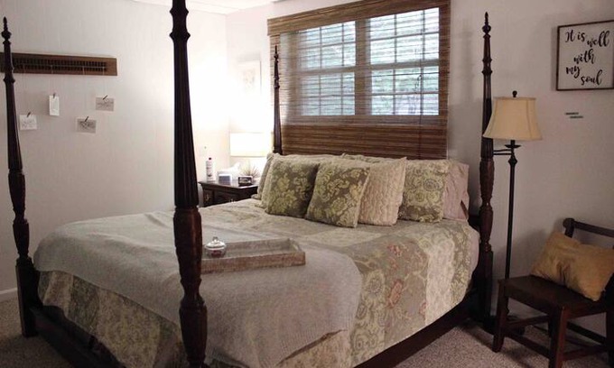 Pelham Apartment | Charming basement apartment south of Birmingham