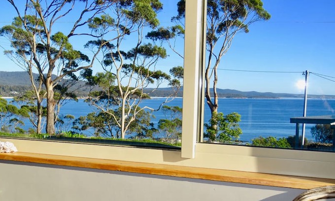 Binalong Bay Cabin | Binalong Bay's 'Daisy Cottage'