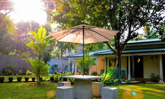 Rumassala Villa | ThambaraVilla