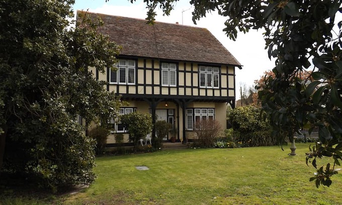 Minster on Sea Bed & Breakfast | Seamead, Minster on Sea, Quintessentially ​English