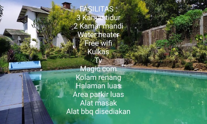 Ciloto Villa | Villa Puncak Private pool,Wifi,Air panas,40 orang