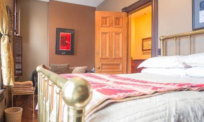 Riverview House | Dearing Mansion West Room