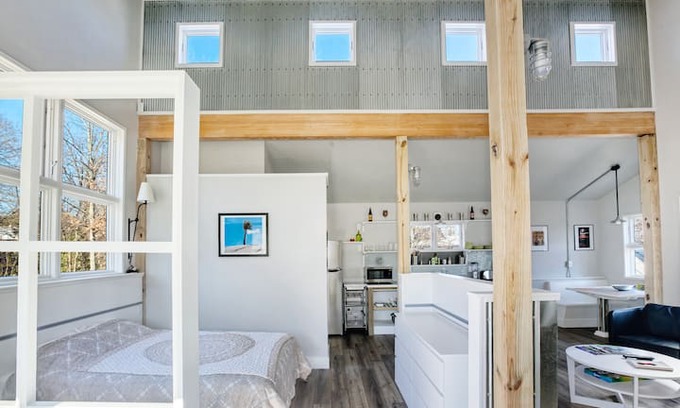 Yellow Springs House | A Loft in the Springs